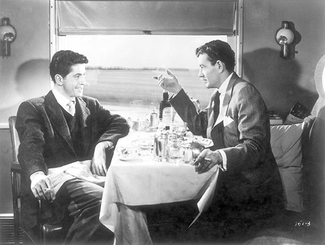 Alteração à programação: primeira passagem de NIGHT AND DAY (Michael Curtiz)