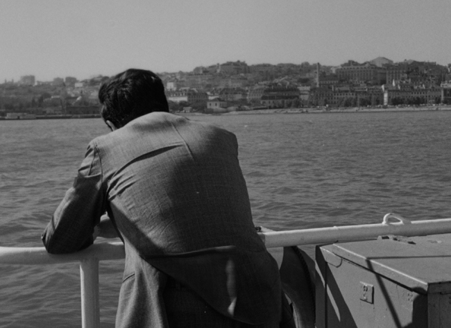 Março traz Robert Beavers, espiões em Lisboa e um ciclo sobre A Casa 